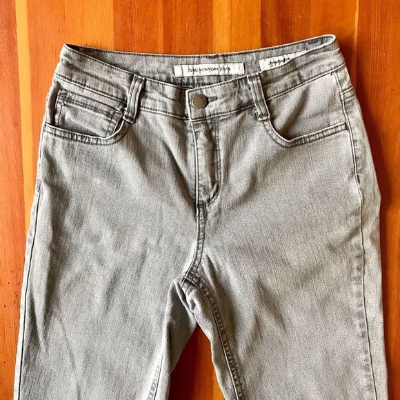 Jones New York jeans, Lexington Straight, size 4 - Picture 4 of 5